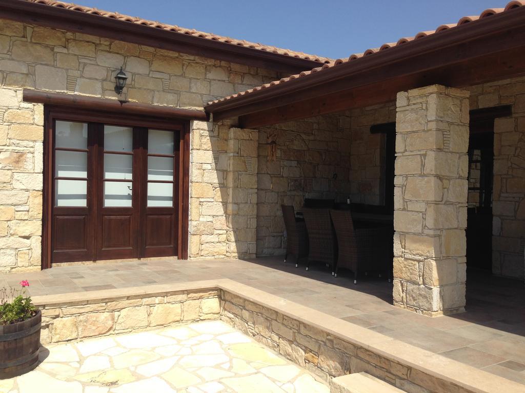 Paradise Traditional House Maroni Exterior photo